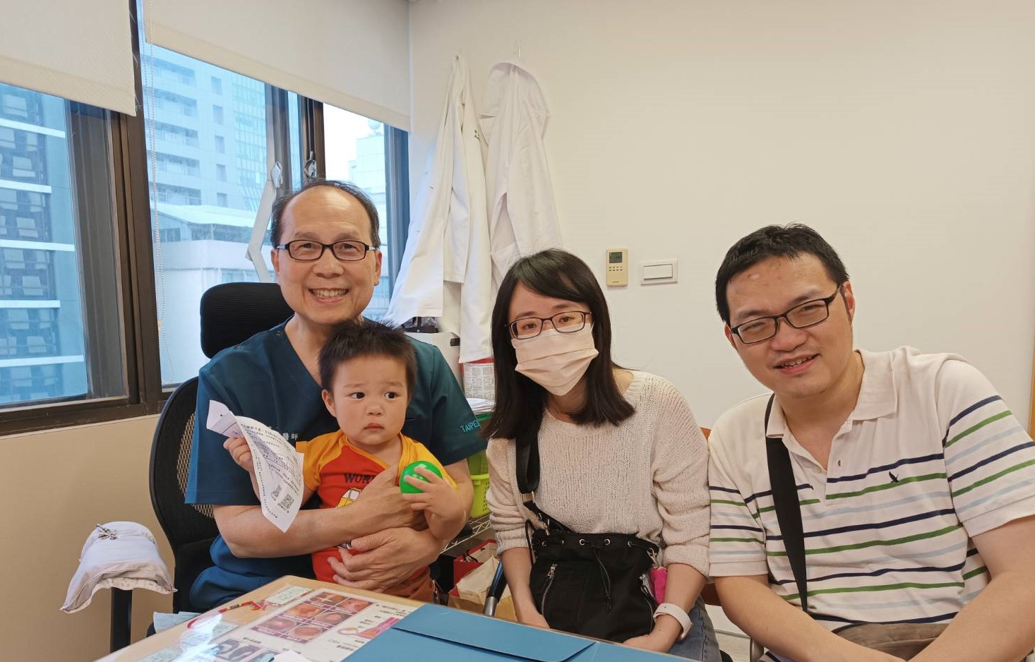 超萌小男寶預備當哥哥囉~